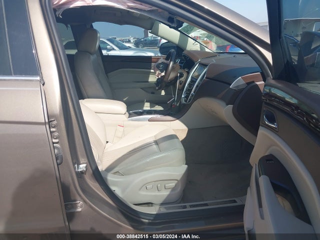 Cadillac Srx Luxury Collection 2015 3GYFNBE3XFS614320 Image 5