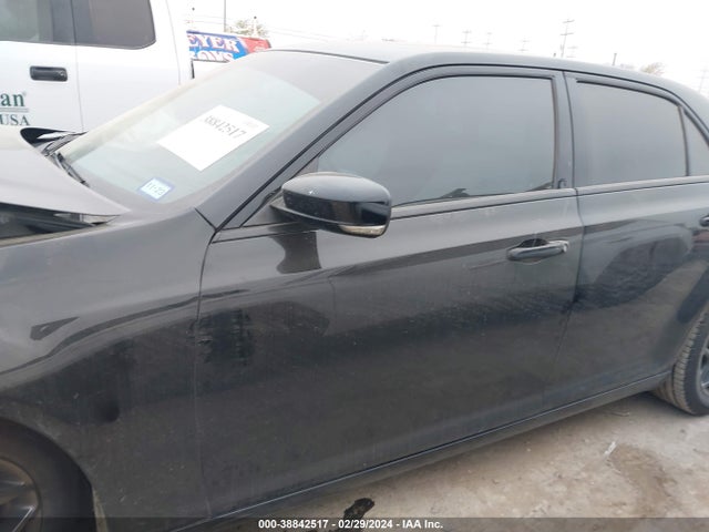 Chrysler 300 300s Awd 2017 2C3CCAGGXHH599790 Image 15