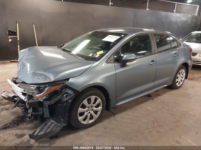 Toyota COROLLA LE 2022 5YFEPMAE5NP382591 Image 2