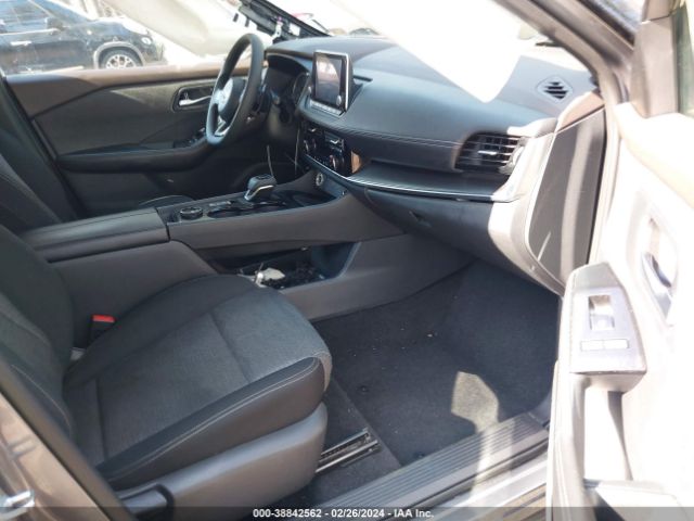 5N1AT3BB0MC792288 Nissan Rogue Sv Intelligent Awd