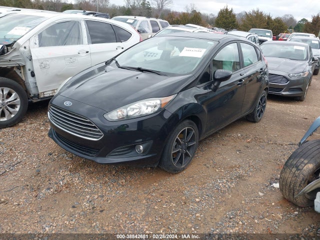 Ford FIESTA SE 2017 3FADP4EJXHM167521 Image 2