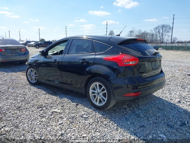 Ford FOCUS SE 2016 1FADP3K27GL342492 Image 3