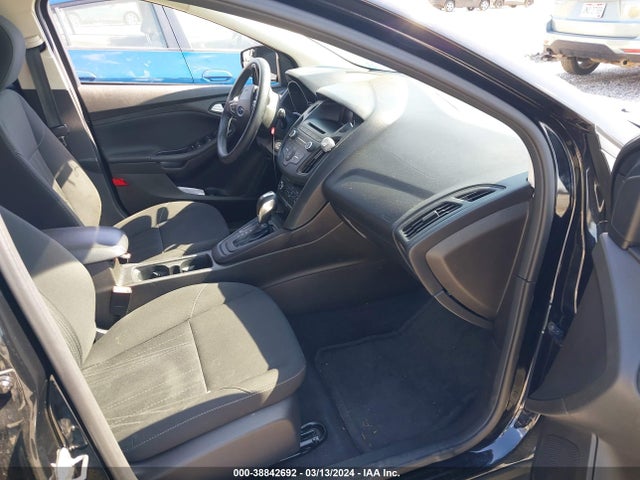 Ford FOCUS SE 2016 1FADP3K27GL342492 Image 5
