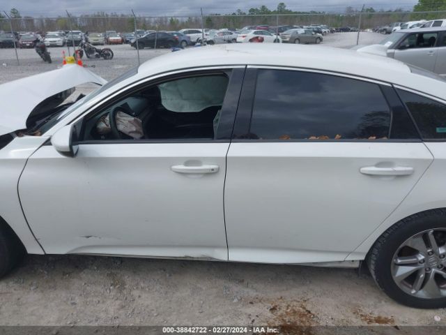 1HGCV1F16KA117455 Honda ACCORD LX