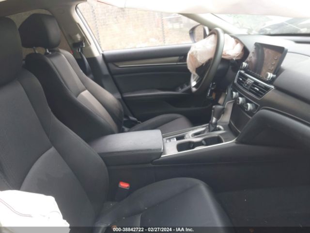 1HGCV1F16KA117455 Honda ACCORD LX