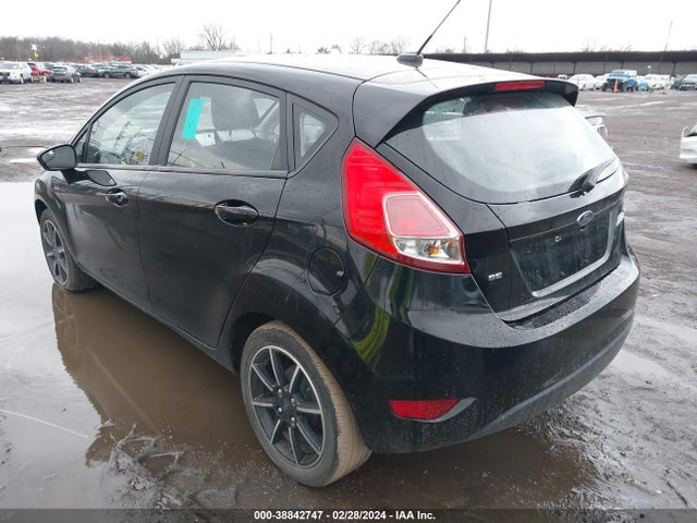 Ford FIESTA SE 2019 3FADP4EJ3KM136053 Image 3