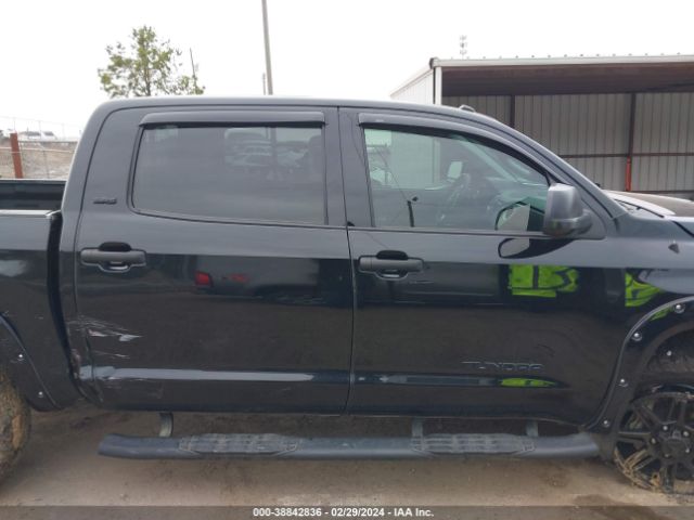 5TFEM5F17KX140127 Toyota Tundra Sr5 4.6l V8