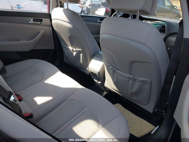Hyundai SONATA SE 2017 5NPE24AF1HH517588 Image 8