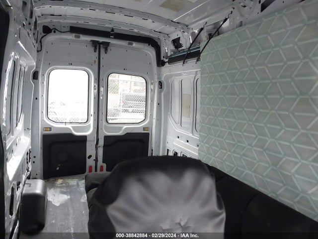 Ford Transit-250 2015 1FTNR2XM0FKA39202 Image 8