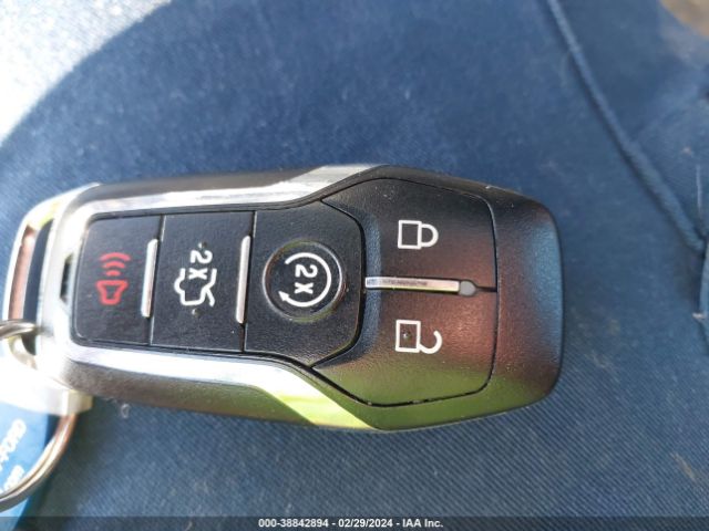 2LMTJ8KP8GBL35647 Lincoln Mkx Select