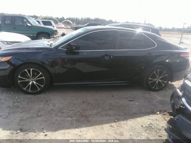 Toyota CAMRY SE 2018 4T1B11HK9JU555083 Image 15