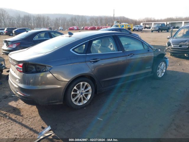 3FA6P0MU2KR136853 Ford Fusion Hybrid Sel