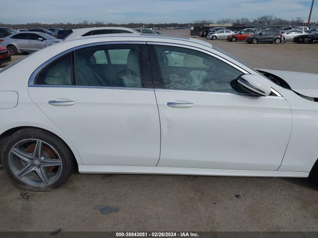 Mercedes-Benz E 300 2017 WDDZF4JB5HA054032 Image 13