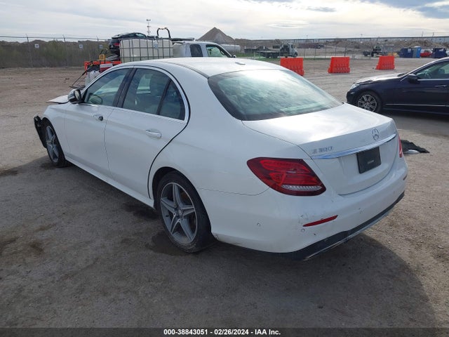 Mercedes-Benz E 300 2017 WDDZF4JB5HA054032 Image 3