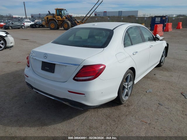 Mercedes-Benz E 300 2017 WDDZF4JB5HA054032 Image 4