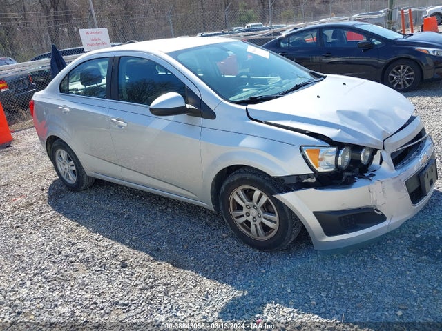 Chevrolet Sonic Lt Auto 2016 1G1JC5SH6G4117072 Image 1