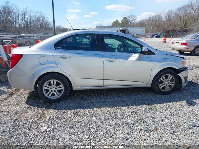 Chevrolet Sonic Lt Auto 2016 1G1JC5SH6G4117072 Image 13