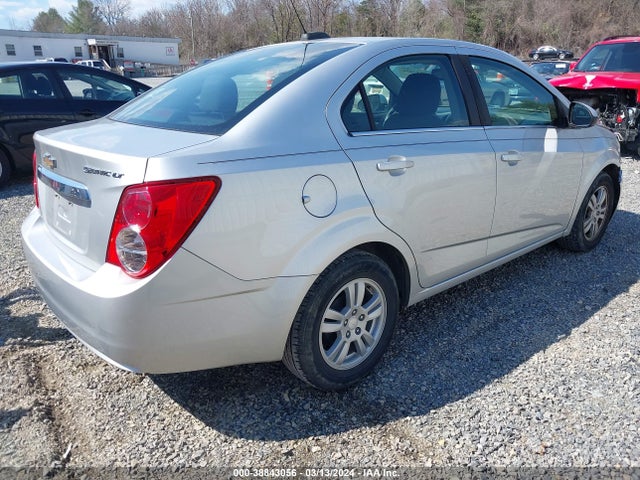 Chevrolet Sonic Lt Auto 2016 1G1JC5SH6G4117072 Image 4