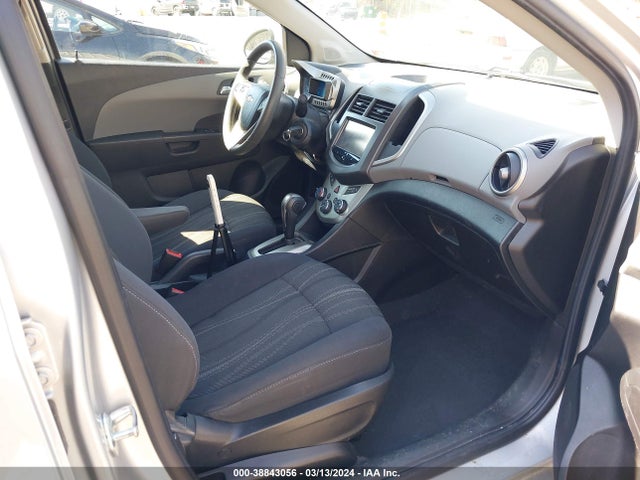 Chevrolet Sonic Lt Auto 2016 1G1JC5SH6G4117072 Image 5