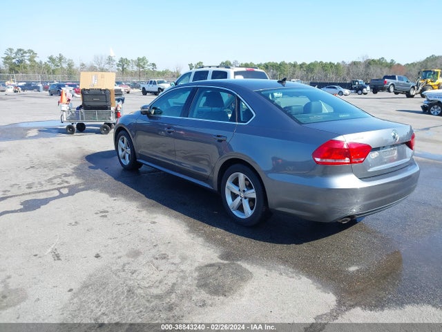 1VWAS7A32FC112979 Volkswagen Passat 1.8t Limited Edition