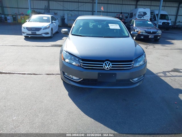 1VWAS7A32FC112979 Volkswagen Passat 1.8t Limited Edition