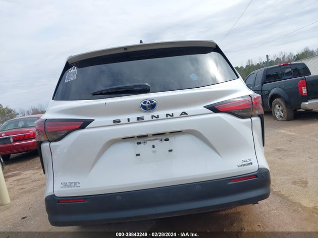 Toyota SIENNA XLE 2022 5TDYRKEC2NS116201 Image 16