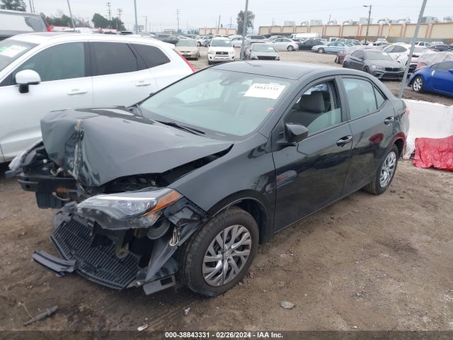 Toyota COROLLA LE 2017 5YFBURHE5HP668072 Image 2