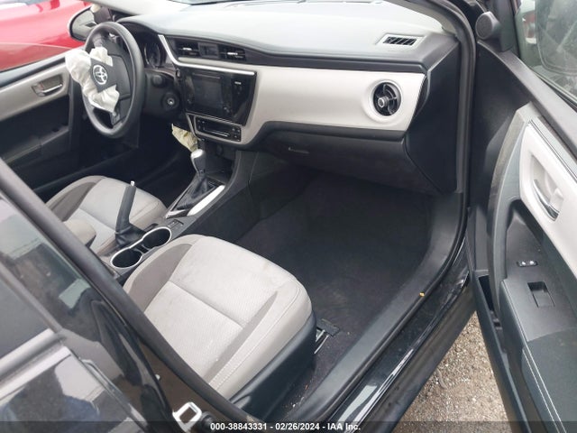 Toyota COROLLA LE 2017 5YFBURHE5HP668072 Image 5