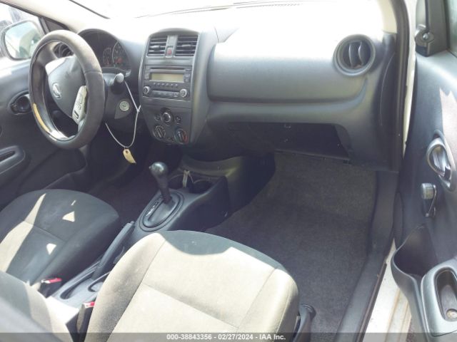 3N1CN7AP7FL829178 Nissan Versa 1.6 S