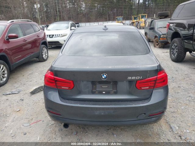 WBA8A9C53JAH13823 BMW 320i