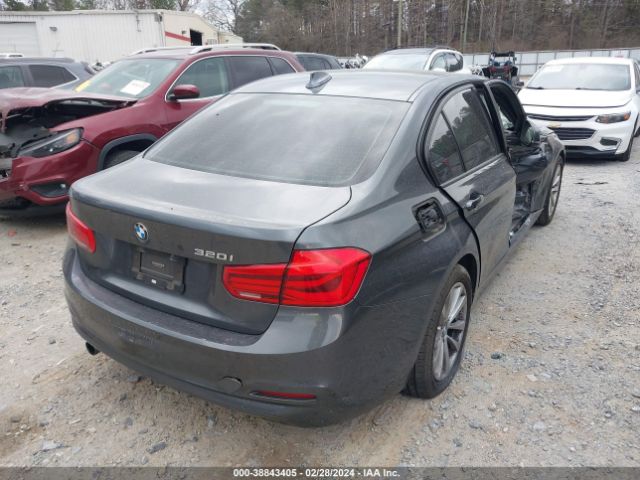 WBA8A9C53JAH13823 BMW 320i