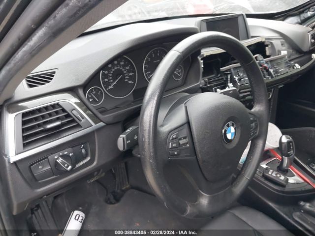 WBA8A9C53JAH13823 BMW 320i
