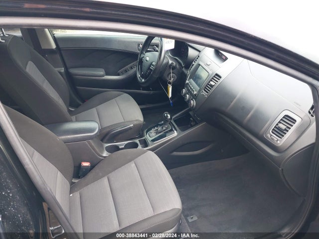 KIA FORTE S 2017 3KPFL4A75HE102353 Image 5