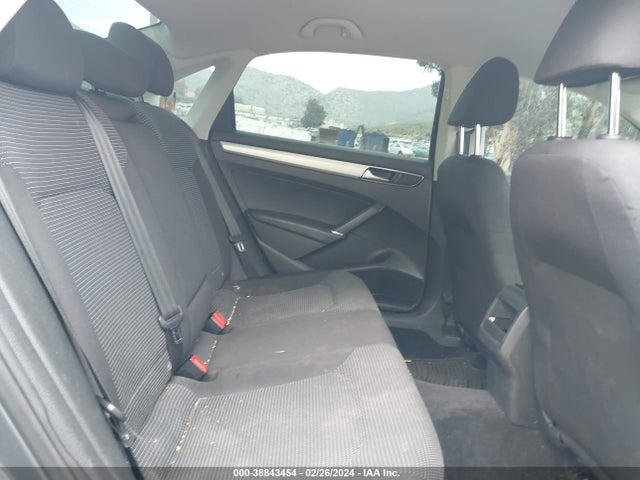2016 VOLKSWAGEN PASSAT 1.8T S VIN: 1VWAT7A31GC052658