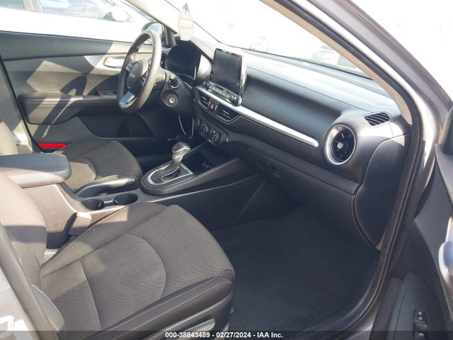 KIA Forte Lxs 2022 3KPF24AD1NE502995 Image 5