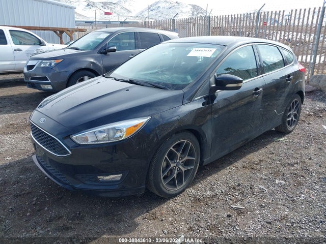 Ford FOCUS SE 2016 1FADP3K22GL388134 Image 2