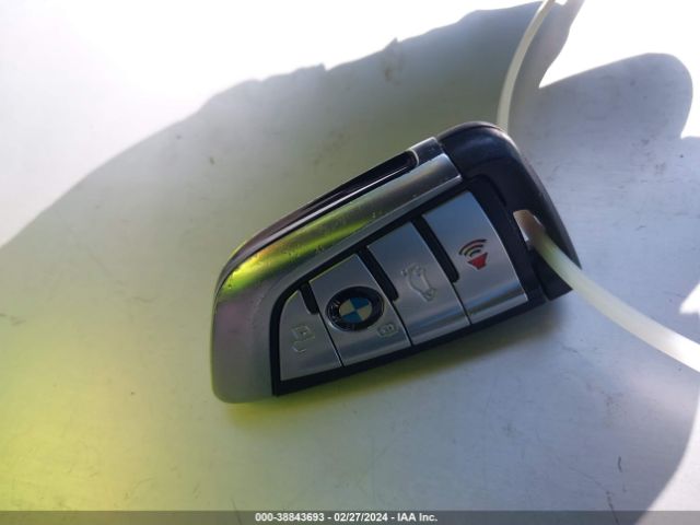 5UXCR4C08M9F65668 BMW X5 Sdrive40i