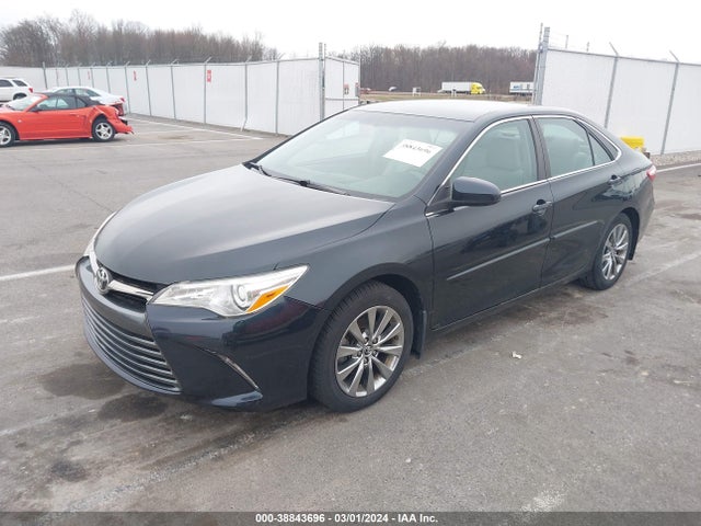 Toyota CAMRY XLE 2015 4T4BF1FK8FR505616 Image 2