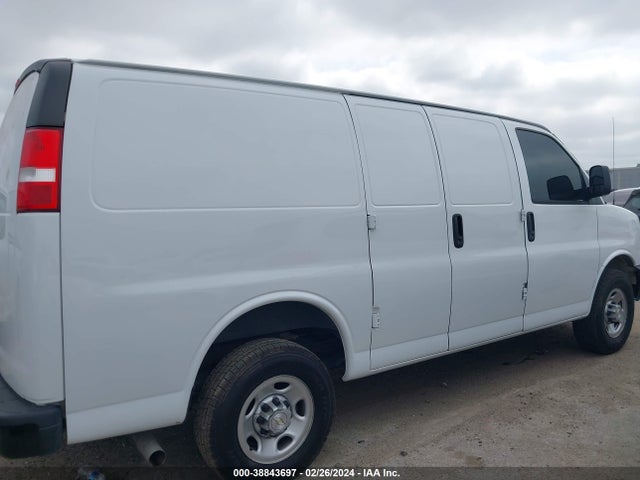 Chevrolet Express Cargo Rwd 2500 Regular Wheelbase Wt 2021 1GCWGAFP0M1233781 Image 13
