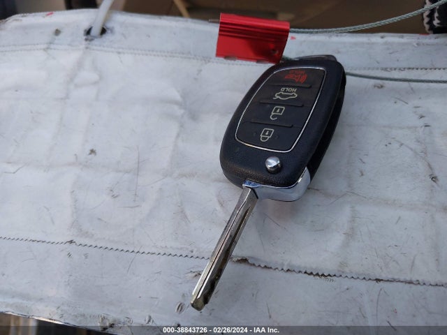 Hyundai SONATA SE 2016 5NPE24AFXGH375899 Image 11