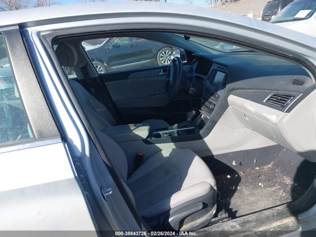 Hyundai SONATA SE 2016 5NPE24AFXGH375899 Image 5