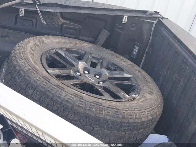 Chevrolet Silverado 1500 2023 2GCUDEED2P1113753 Image 12
