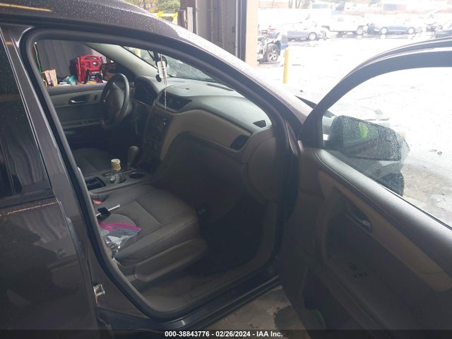 Chevrolet Traverse Ls 2014 1GNKVFKD6EJ304150 Image 5
