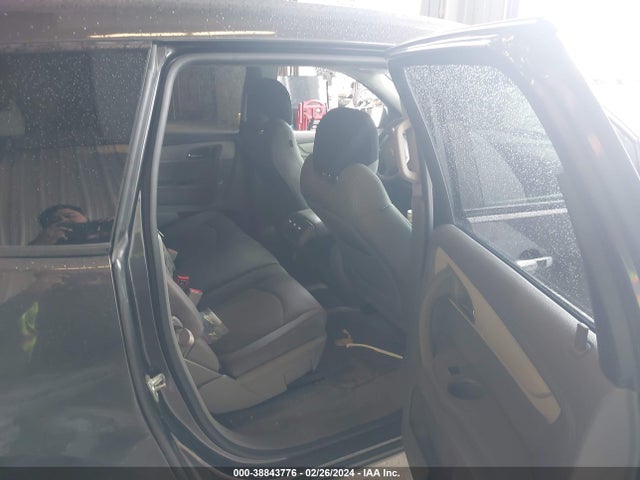 Chevrolet Traverse Ls 2014 1GNKVFKD6EJ304150 Image 8