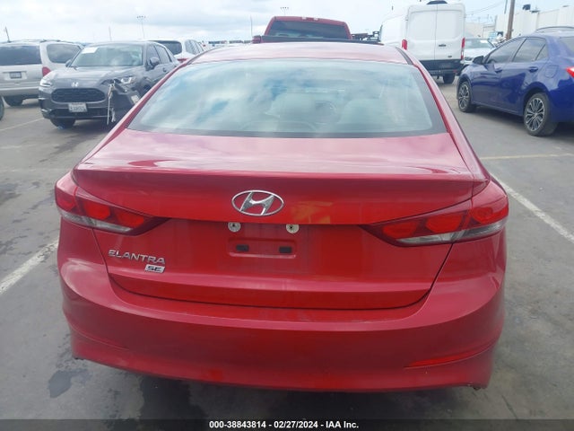 Hyundai ELANTRA SE 2018 5NPD74LF0JH342993 Image 17
