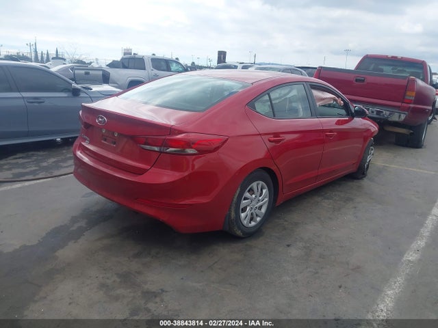 Hyundai ELANTRA SE 2018 5NPD74LF0JH342993 Image 4