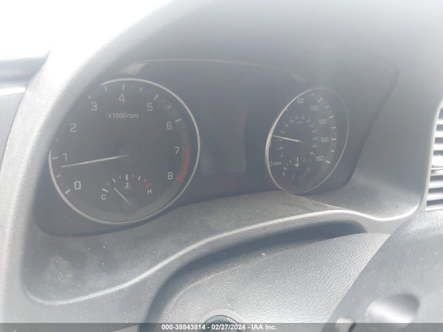 Hyundai ELANTRA SE 2018 5NPD74LF0JH342993 Image 7