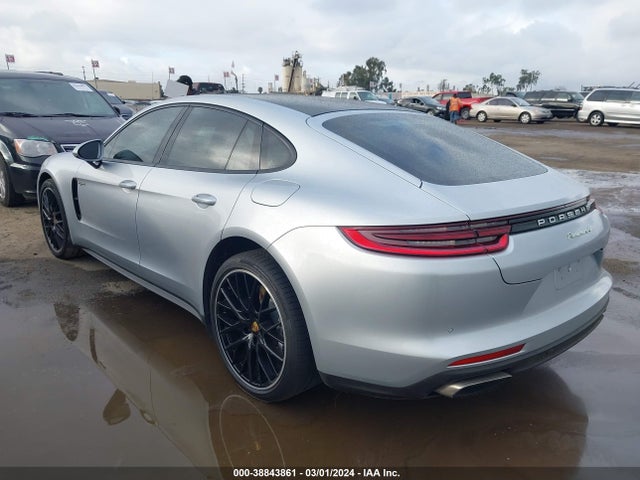 2018 PORSCHE PANAMERA E-HYBRID WP0AE2A76JL130765 Photo 2