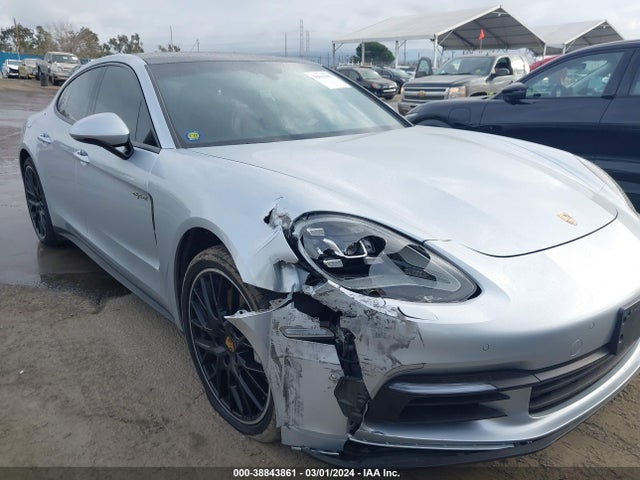 2018 PORSCHE PANAMERA E-HYBRID WP0AE2A76JL130765 Photo 5
