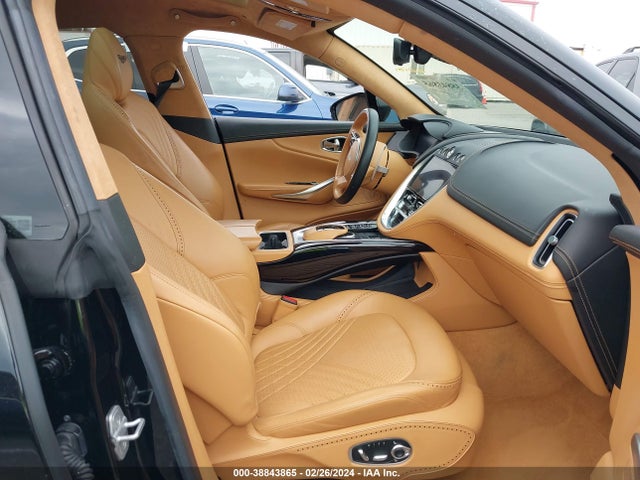 SCFVUJAW4MTV00591 Aston Martin DBX